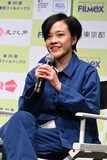 第26回東京フィルメックスにて、インドネシア映画「市街戦」Q&Aに登壇した監督のモーリー・スリヤ