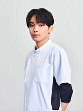 ドラマ「ヤンドク！」より、宮世琉弥が演じる新人看護師・鈴木颯良