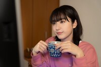 ドラマ「横浜ネイバーズ」より、平祐奈演じる“ヒナ”こと菊地妃奈子