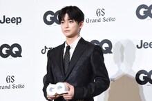 吉沢亮と高橋文哉が“挑戦の年”を振り返る、GQアワード授賞式に登場
