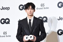 吉沢亮と高橋文哉が“挑戦の年”を振り返る、GQアワード授賞式に登場