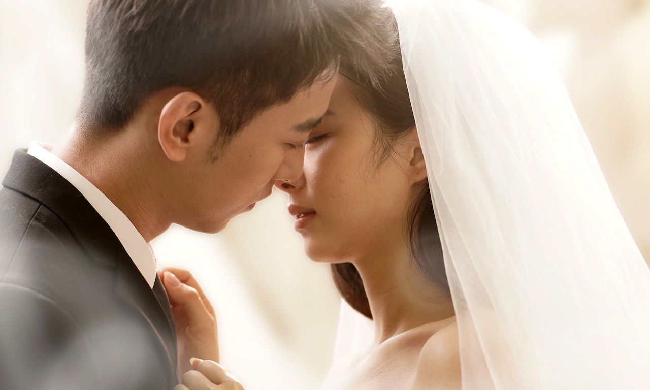 「My lovely wife～嘘から始まる甘い契約～」（原題「站住！小哑妻」）ビジュアル。左からリー・ぺイエン（李沛恩）演じる顧名衍、チョン・ナンシー（鄭南汐）演じる許念