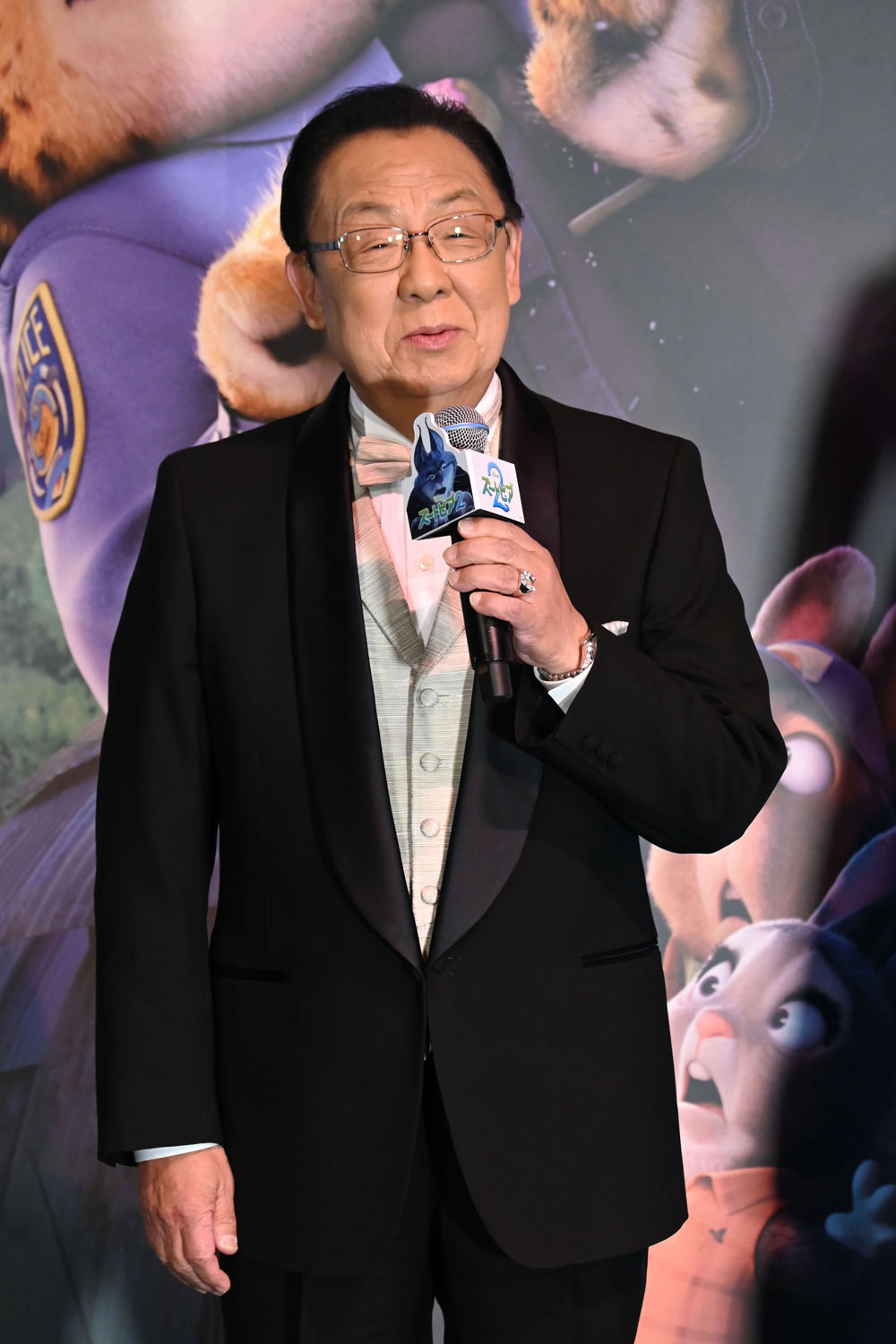 「ズートピア2」前夜祭舞台挨拶にて、オオヤマネコの実業家ミルトン・リンクスリー役の梅沢富美男