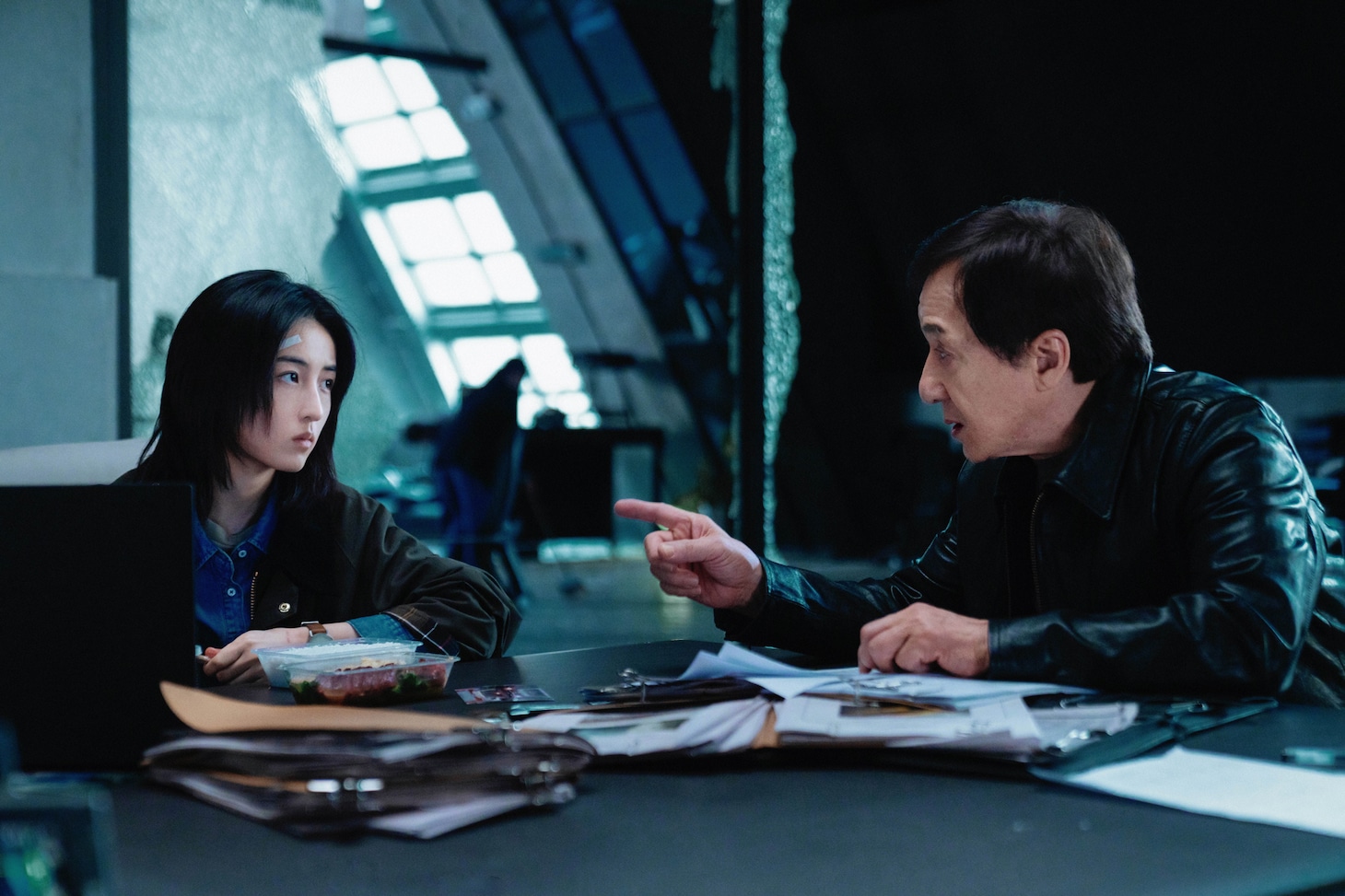 「シャドウズ・エッジ」場面写真