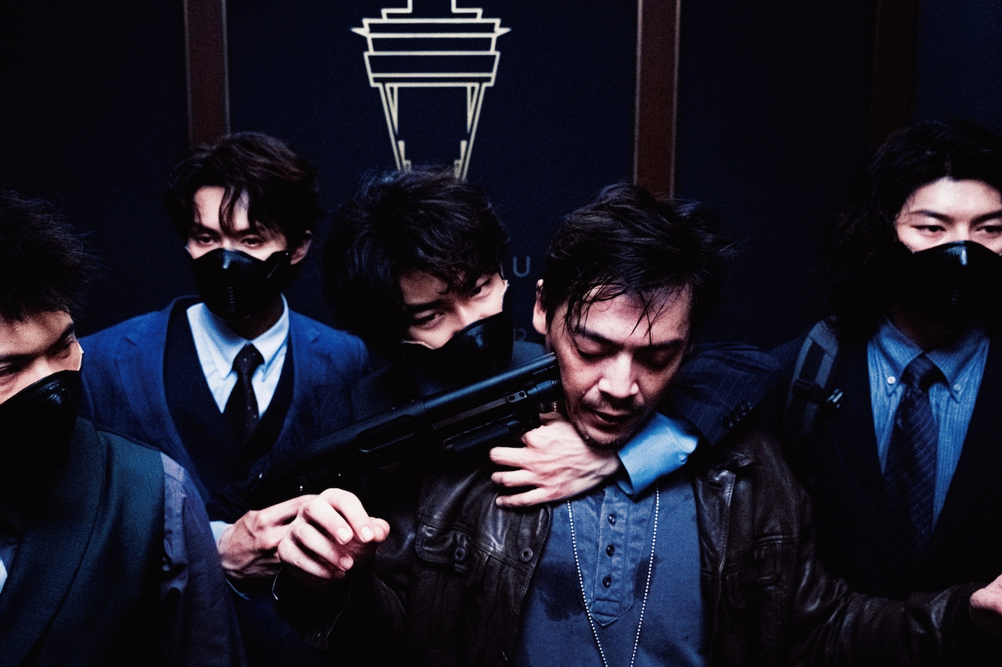 「シャドウズ・エッジ」場面写真