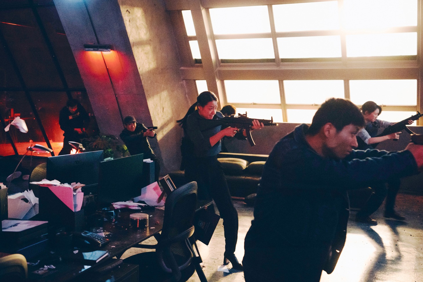 「シャドウズ・エッジ」場面写真