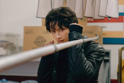 「シャドウズ・エッジ」より、ジュン（SEVENTEEN）演じる胡楓