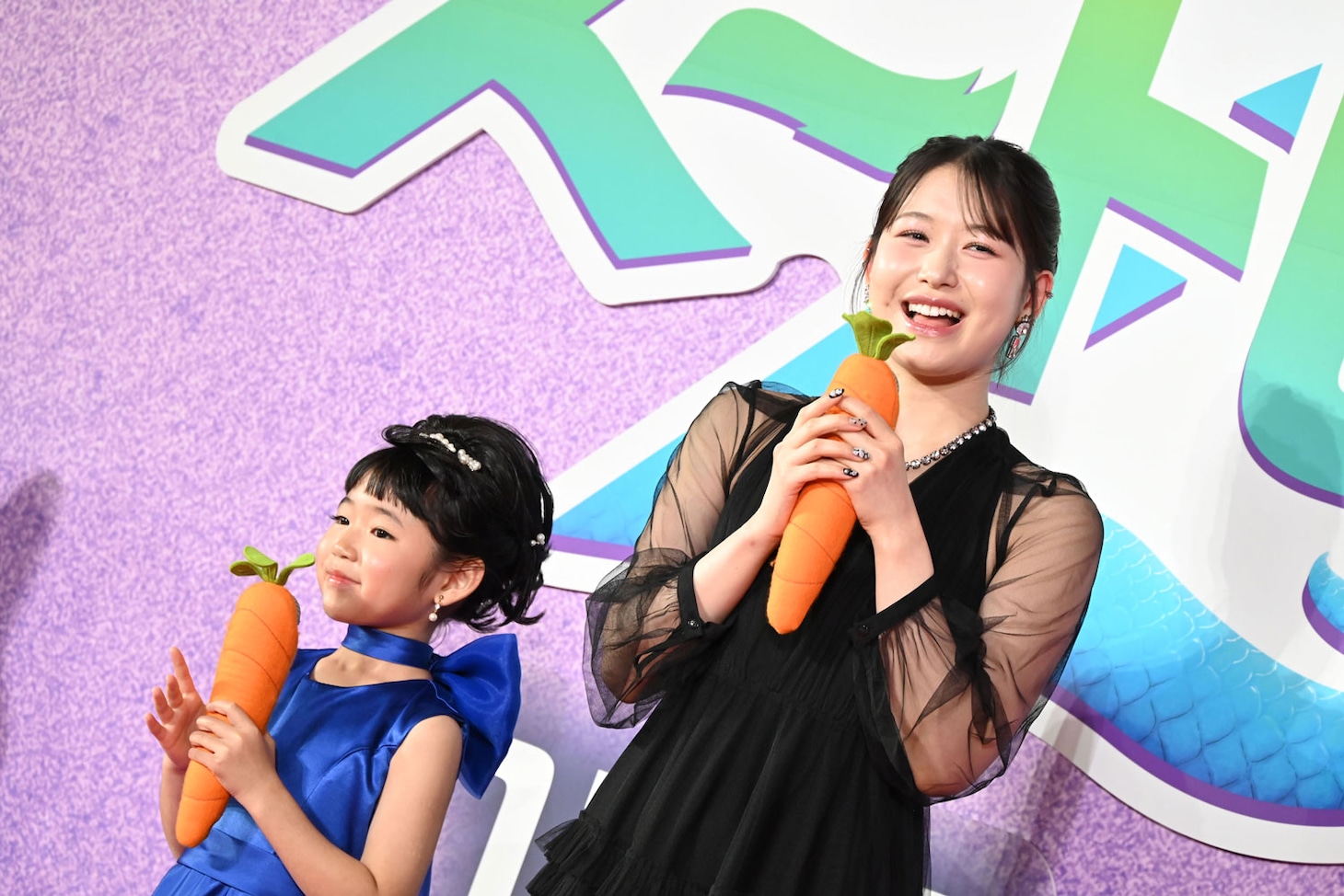 映画「ズートピア2」前夜祭イベントの様子。左から永尾柚乃、MOMONA（ME:I）