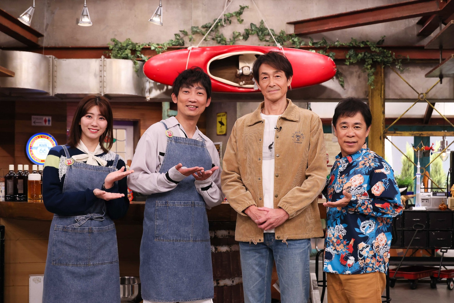 「おかべろ」12月6日放送回の様子。左から田中友梨奈、石田明、吉田栄作、岡村隆史