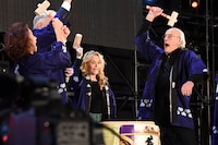 「東京コミコン2025」オープニングセレモニーより、鏡開きの様子