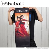 「バーフバリ」×プレミアムバンダイ フェイスタオル（矢を放つバーフバリ＆デーヴァセーナ / 税込2200円）