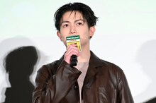 蘇枋隼飛役の綱啓永