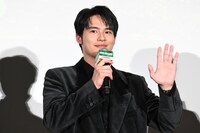 桜遥役の水上恒司。映画「WIND BREAKER／ウィンドブレイカー」公開記念舞台挨拶に木戸大聖、八木莉可子、綱啓永、JUNON（BE:FIRST）、濱尾ノリタカ、上杉柊平、萩原健太郎とともに登壇した