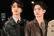 左から杉下京太郎役のJUNON（BE:FIRST）、蘇枋隼飛役の綱啓永