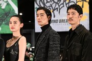映画「WIND BREAKER／ウィンドブレイカー」公開記念舞台挨拶の様子。左から八木莉可子、濱尾ノリタカ、上杉柊平
