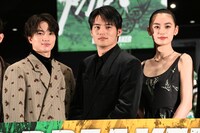 映画「WIND BREAKER／ウィンドブレイカー」公開記念舞台挨拶の様子。左から木戸大聖、水上恒司、八木莉可子