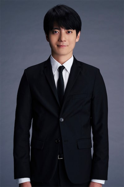 「終のひと」で葬儀の世界に飛び込むサラリーマン・梵孝太郎を演じる西山潤