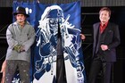 ジョニー・デップが東京コミコン登場、尾田栄一郎がジャック・スパロウ描いた暖簾も
