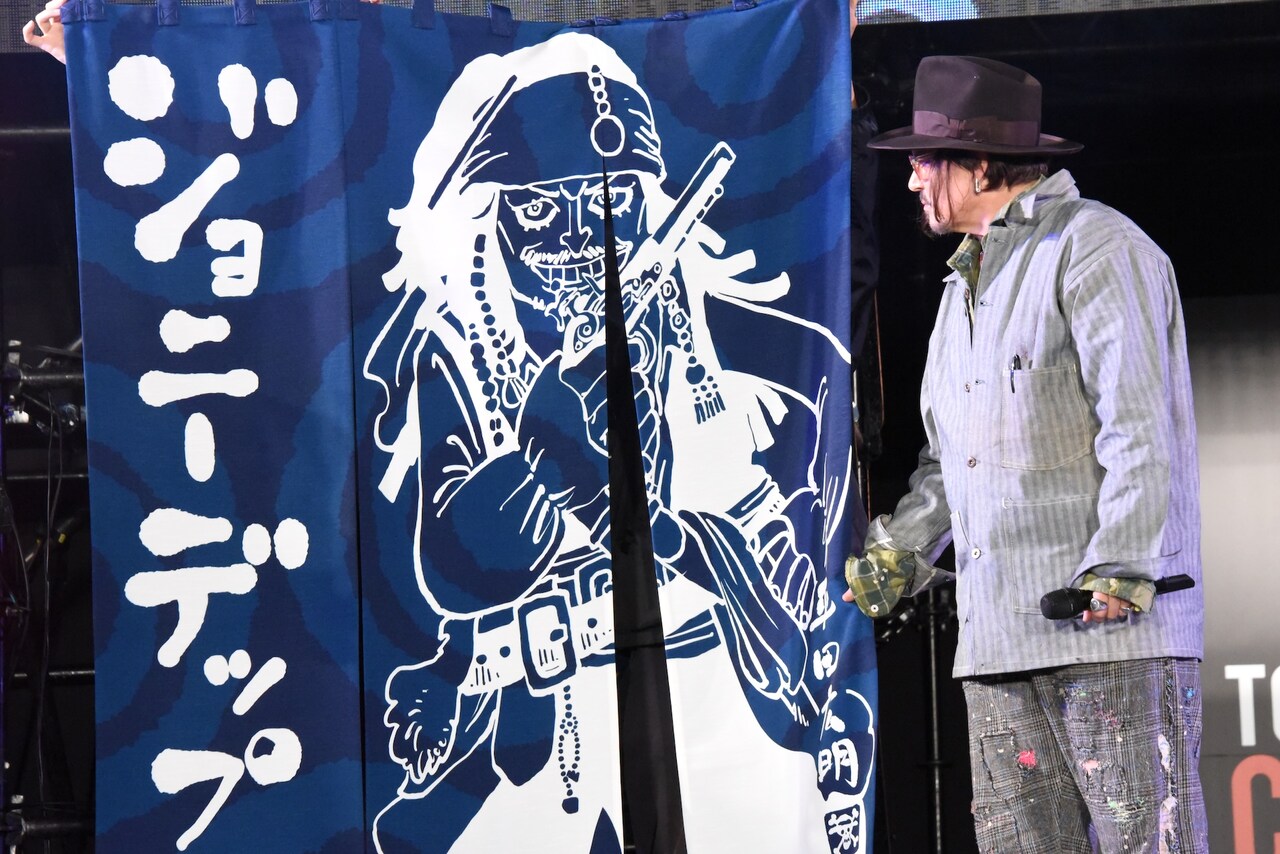 ジョニー・デップ - ジョニー・デップが東京コミコン登場、尾田栄一郎