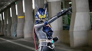 三日月ナユタが変身する仮面ライダーアインズ