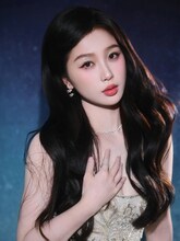 リン・ミアオミアオを演じたユー・シューシン（虞書欣）。中国ドラマ「永夜星河（えいやせいが）～シークレット・ラブミッション～」のほか、「蒼蘭訣（そうらんけつ）～エターナル・ラブ～」「雲之羽 ～揺らめく愛、刹那の二人～」などで知られている