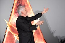 「アバター：ファイヤー・アンド・アッシュ」来日ジャパンプレミアより特別ゲストの山崎貴、宮世琉弥を迎えるジェームズ・キャメロン