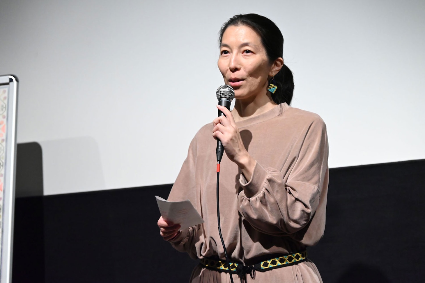 映画「世界一不運なお針子の人生最悪な1日」日本最速上映会に登壇した矢崎順子