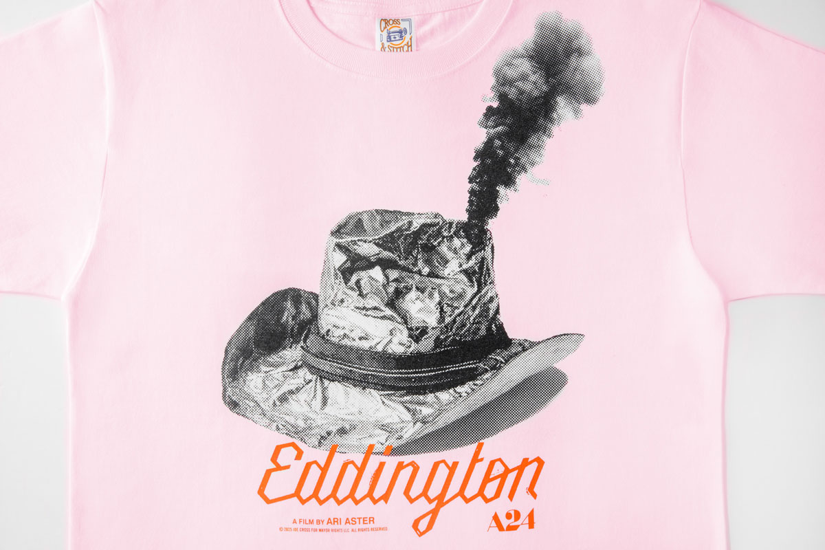 「エディントンへようこそ」日本オリジナルTシャツ（フロストピンク / 税込7700円）