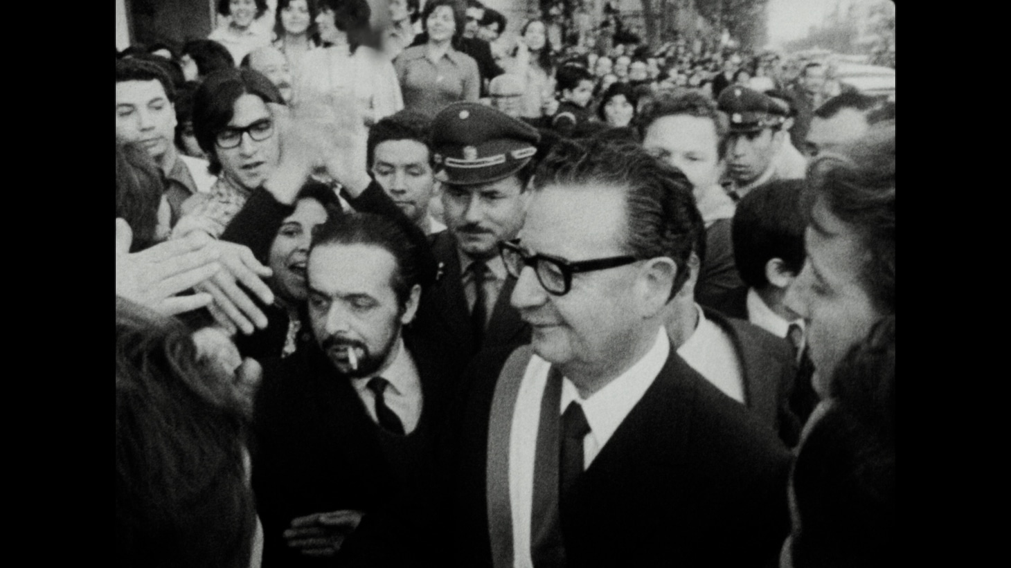 「最初の年：民意が生んだ、社会主義アジェンデ政権」場面写真 ©︎1972 Patricio Guzmán／2K restoration and digitization with the support of the CNC (French National Centre of Cinema)