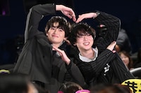 左から西垣匠、ゆうたろう