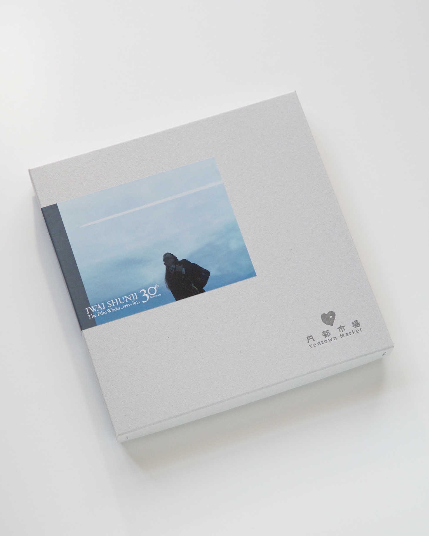 ＜IWAI SHUNJI The Film Works＞30th Anniversary Tシャツの特製ボックス