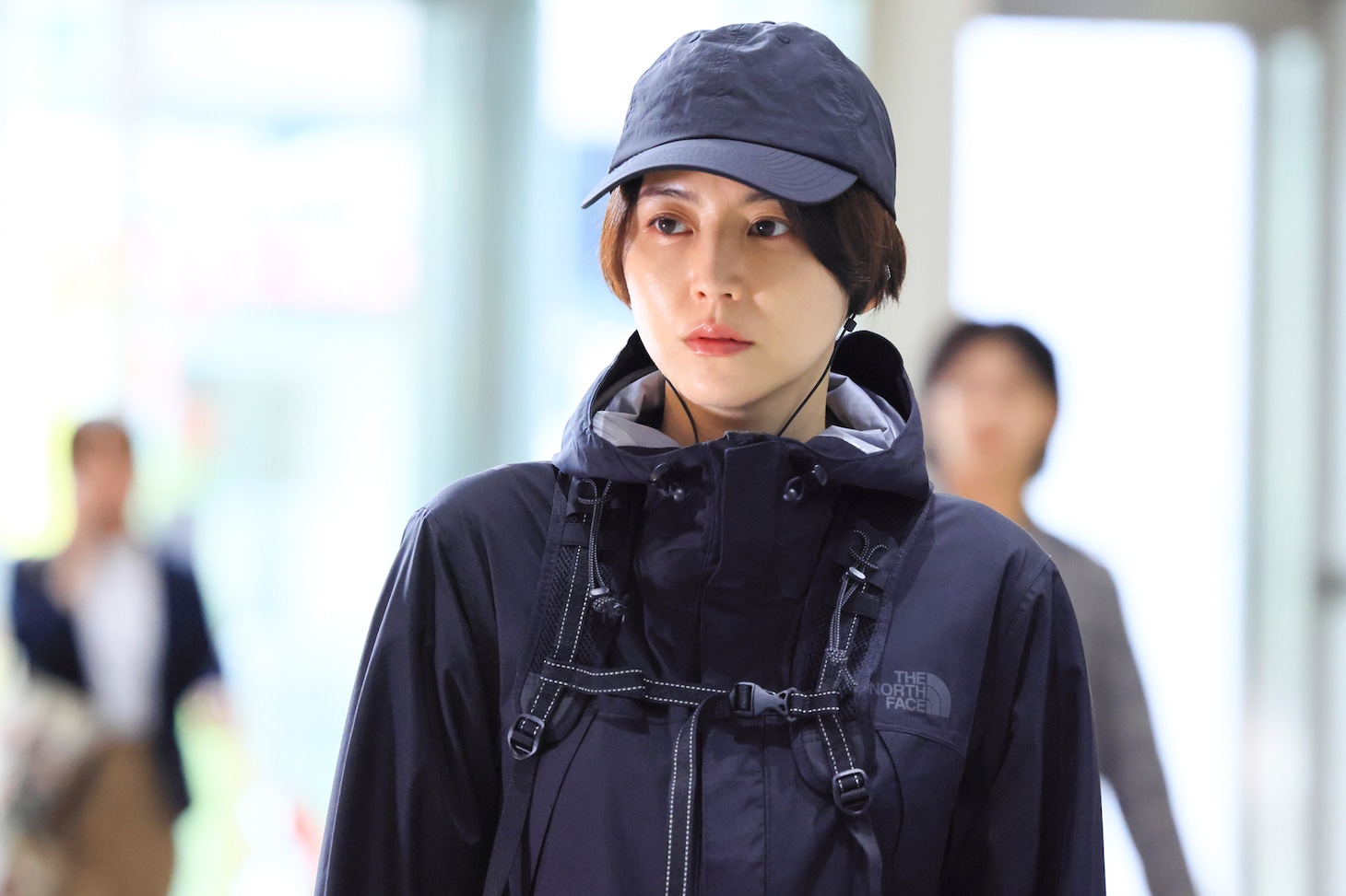 テレビ局を舞台にしたドラマ「エルピス―希望、あるいは災い―」では、長澤まさみ演じる女性アナウンサー・浅川恵那が冤罪事件の真相を追う姿が描かれた ©カンテレ