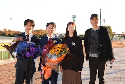 左から目黒蓮、妻夫木聡、松本若菜、佐藤浩市