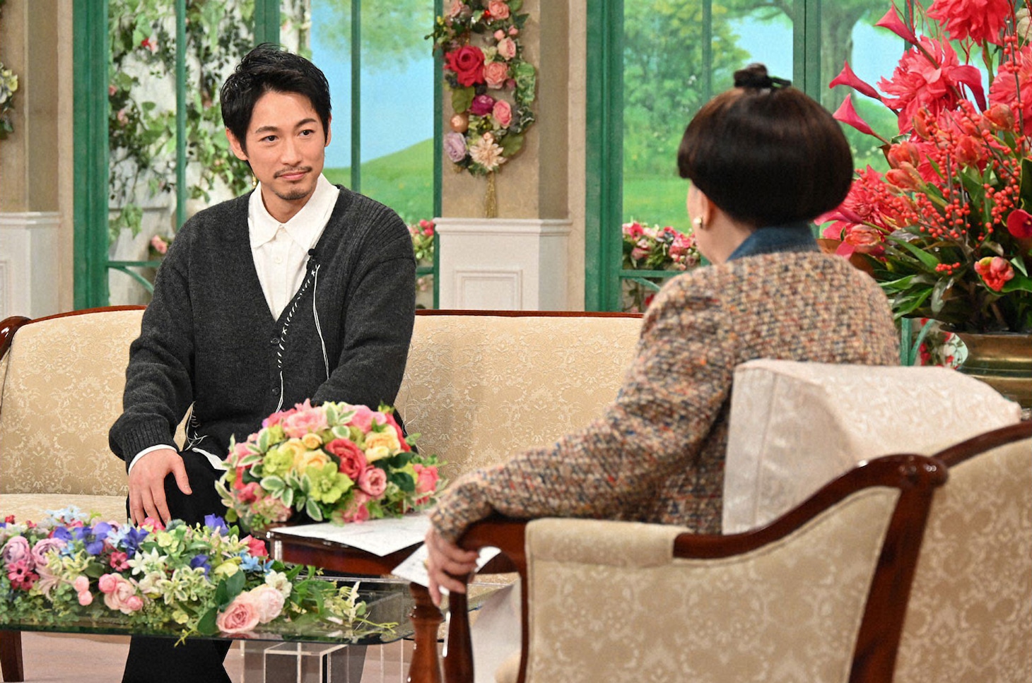 「徹子の部屋」12月15日放送回に出演するディーン・フジオカ（奥）