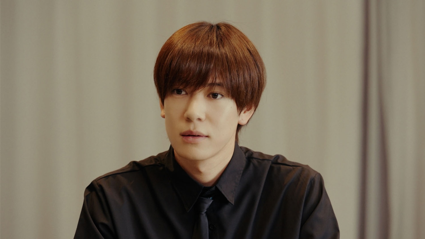 ドラマ「令和に官能小説作ってます」フランス出版の看板作家・神室氷雨役の内藤秀一郎