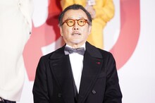 吉田鋼太郎