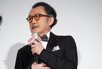 吉田鋼太郎