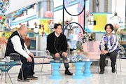 「A-Studio+」12月19日放送回の様子。左から笑福亭鶴瓶、岡田准一、藤ヶ谷太輔