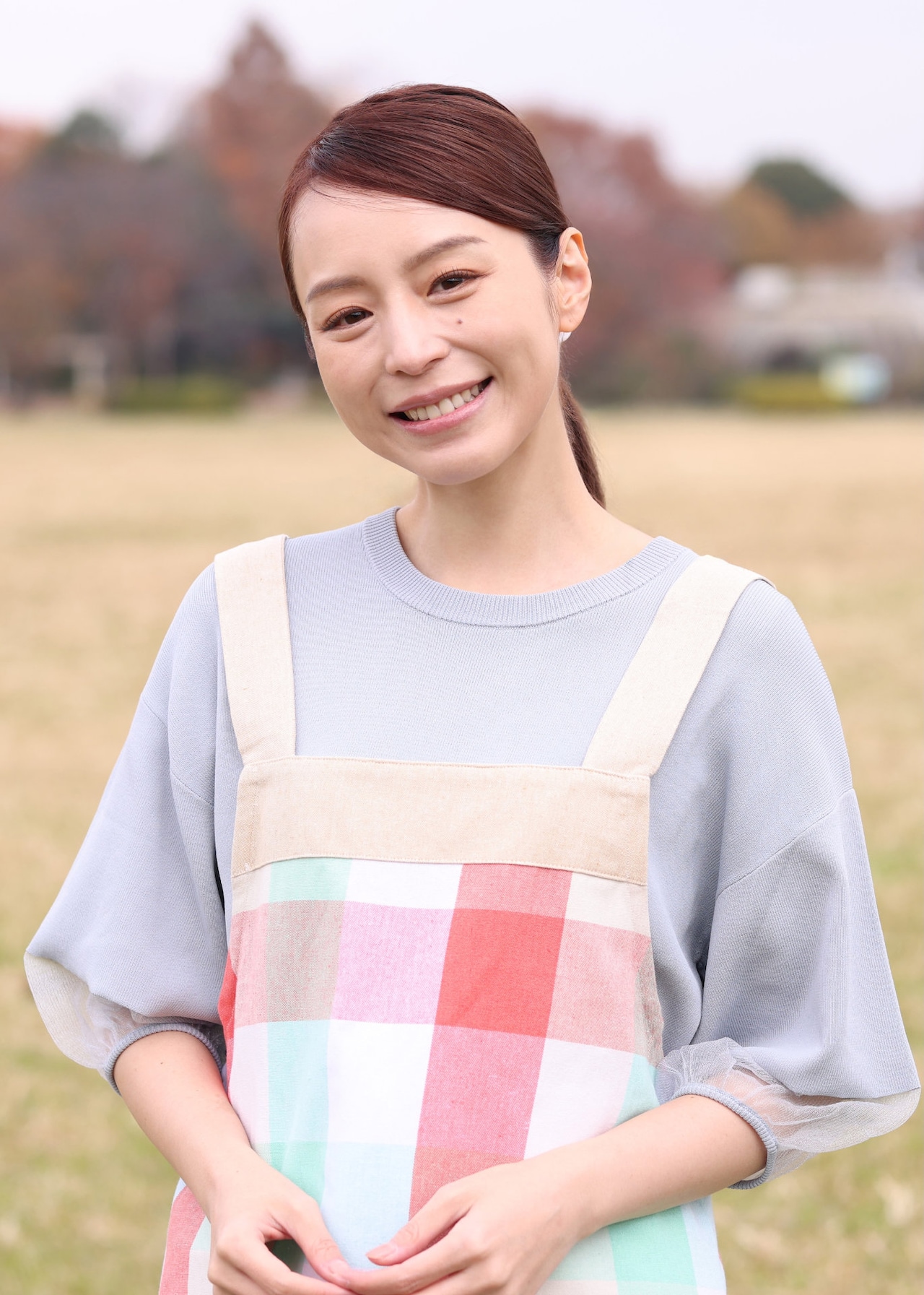 ドラマ「今日もカレーですか？」で黒部佳純を演じる平野綾。 [画像