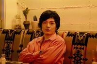 「冬のなんかさ、春のなんかね」場面写真。岡山天音演じる早瀬小太郎