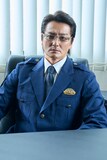 ドラマ「マトリと狂犬」で鬼塚桃蔵を演じる本宮泰風