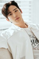 キム・ヨハン（WEi）