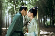 中国ドラマ「めぐり逢いの花婿」より、左からワン・ズーチー（王子奇）演じる陸徜、ルー・ユーシアオ（盧昱暁）演じる簡明舒