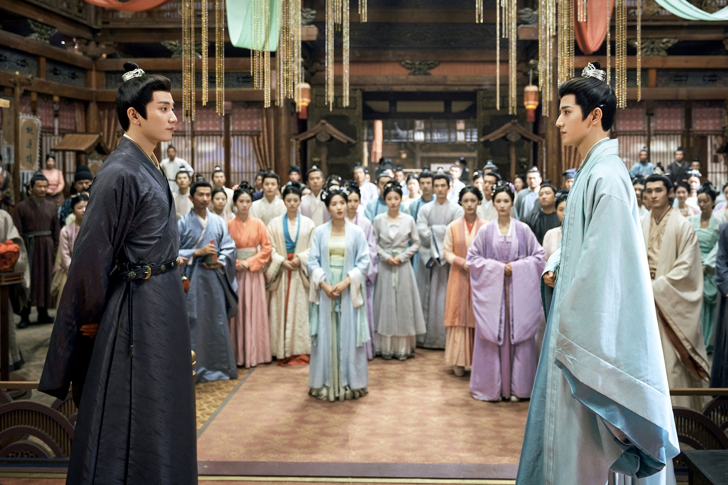 ワン・ズーチー（王子奇）演じる陸徜（左）とワン・ホンイー（王弘毅）演じる宋青沼（右）