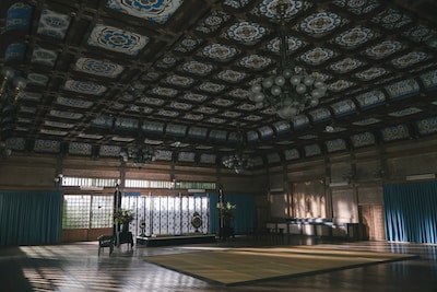 「鬼の花嫁」メイキング写真。鬼龍院家の屋敷内の一部