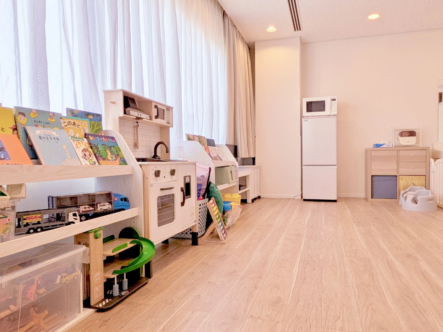 東宝スタジオ託児所「Lullabee」の様子