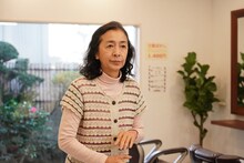 ドラマ「ラムネモンキー」より、高橋惠子演じる菊原祥子