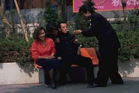 映画2作目「ビー・バップ・ハイスクール 高校与太郎哀歌」より。左から順子（演：宮崎ますみ）、ヒロシ、菊永淳一、トオル ©︎東映