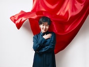 映画「黄金泥棒」の主題歌を担当する広瀬香美