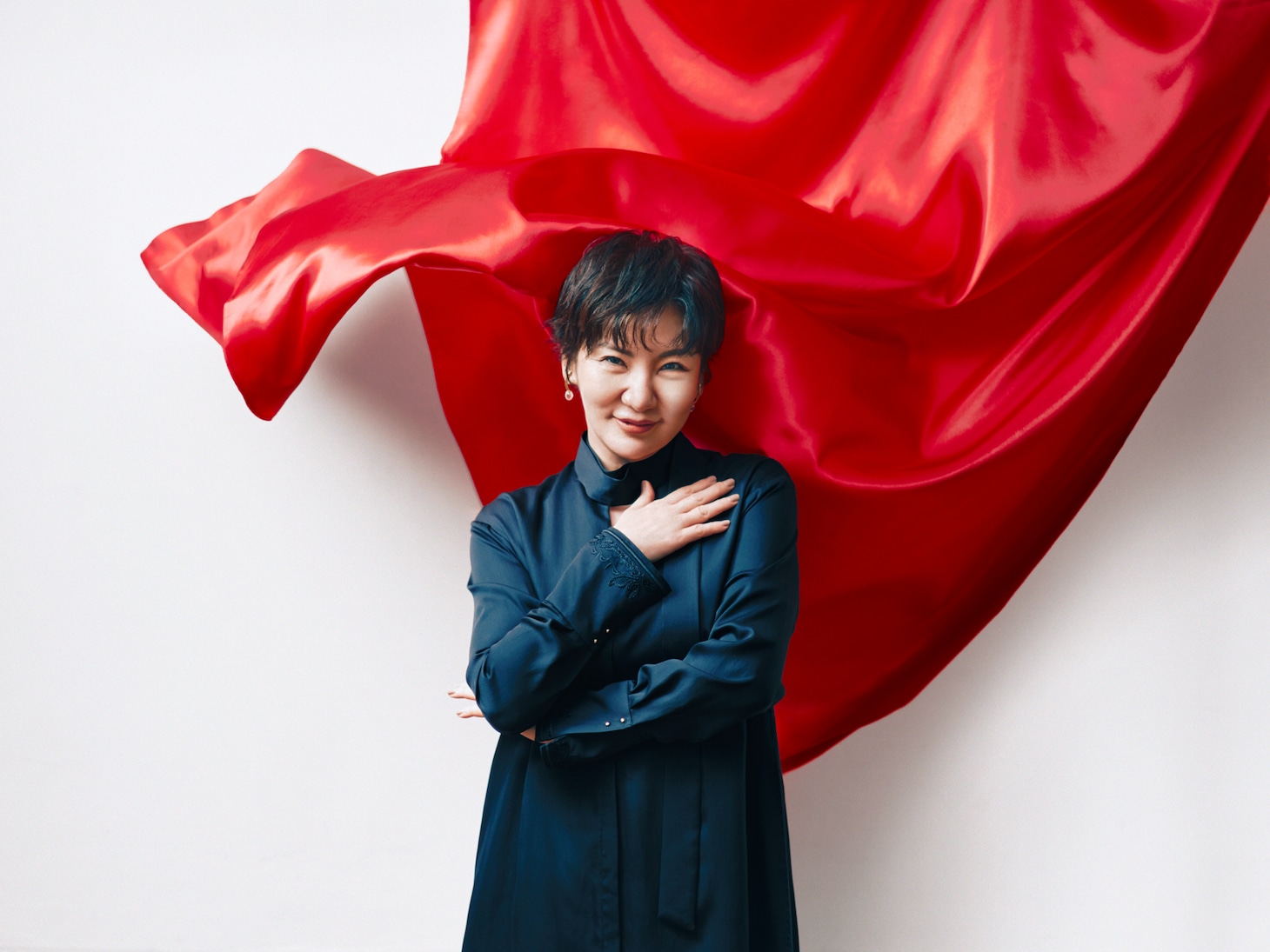 映画「黄金泥棒」の主題歌を担当する広瀬香美